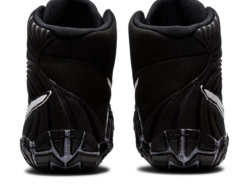 New ASICS AGGRESSOR 5 Black/White