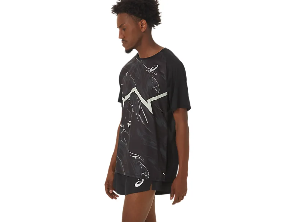 Store ASICS MEN CJ-LINE LIGHT SHORT SLEEVE TOP Performance Black/Whisper Green