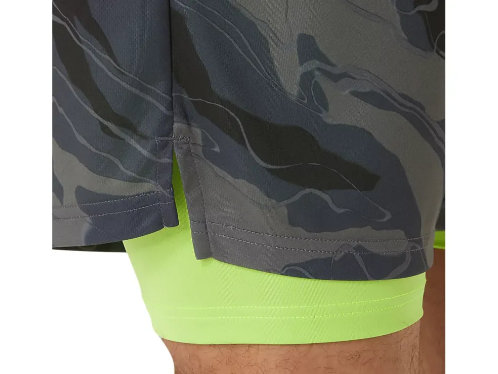 Clearance ASICS MEN MATCH GRAPHIC 7IN SHORT Carrier Grey