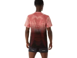 Store ASICS MEN SEAMLESS SHORT SLEEVE TOP Performance Black/Spice Latte
