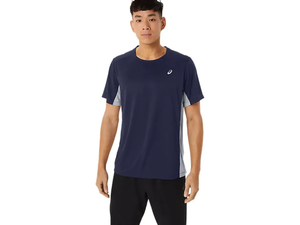 Fashion ASICS MEN TRAIN SANA SHORT SLEEVE Peacoat/Sheet Rock