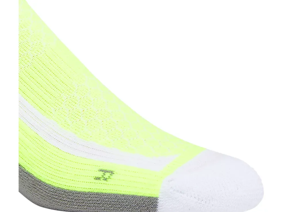 Shop ASICS NIMBUS PLUS SINGLE TAB Brilliant White/Safety Yellow