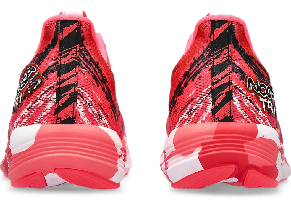 Shop ASICS NOOSA TRI 15 Electric Red/Diva Pink