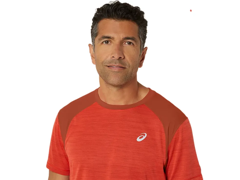 Hot ASICS ROAD SHORT SLEEVE TOP True Red/Spice Latte